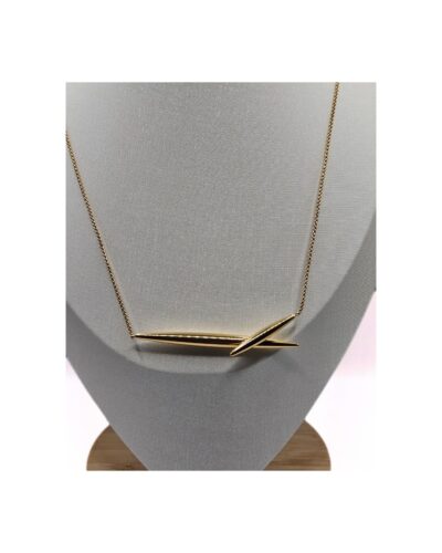 Χρυσό στοιχείο κοντά