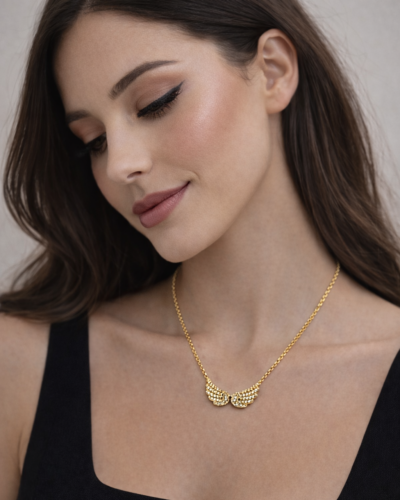 Χρυσά Φτερά Αγγέλου με Ζιργκόν φορεμένο