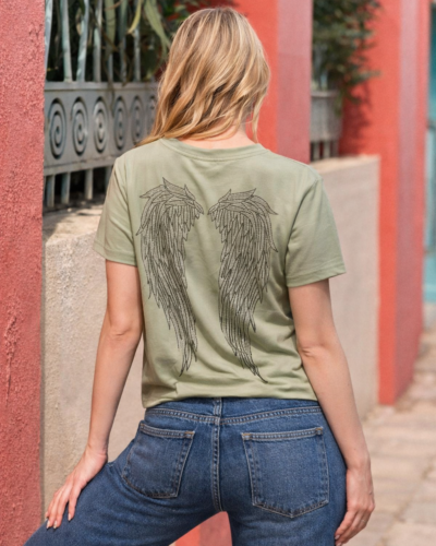 Κοντομάνικη μπλούζα με Φτερά Φυστικί πίσω